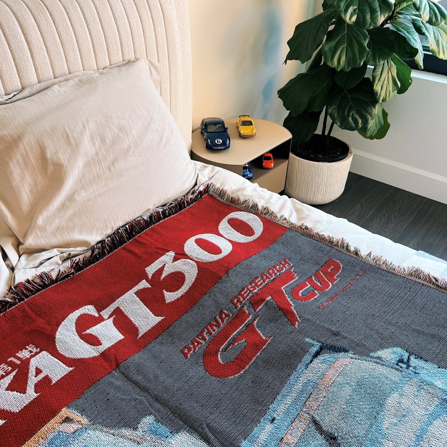 GTCUP WOVEN BLANKET